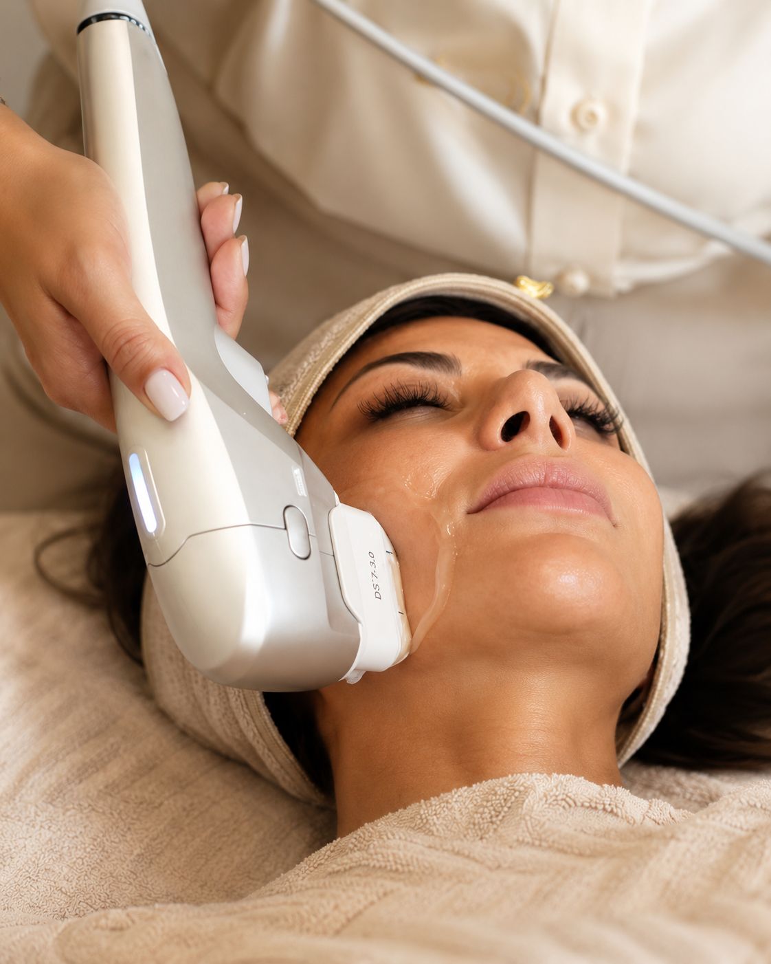 HIFU non-surgical skin lifting treatment on the face